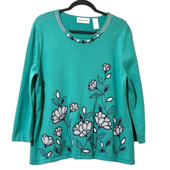 Alfred Dunner Tops - Alfred Dunner size XL green appliqué attached beaded necklace 3/4 sleeve sweater